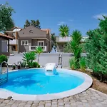 Apartament Ktima Papaoikonomou Potos